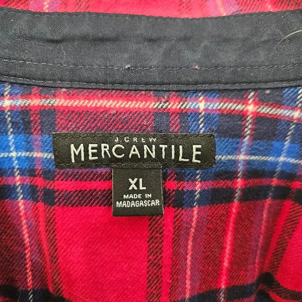 Men's Long sleeved red plaid shirt Half zip size XL
